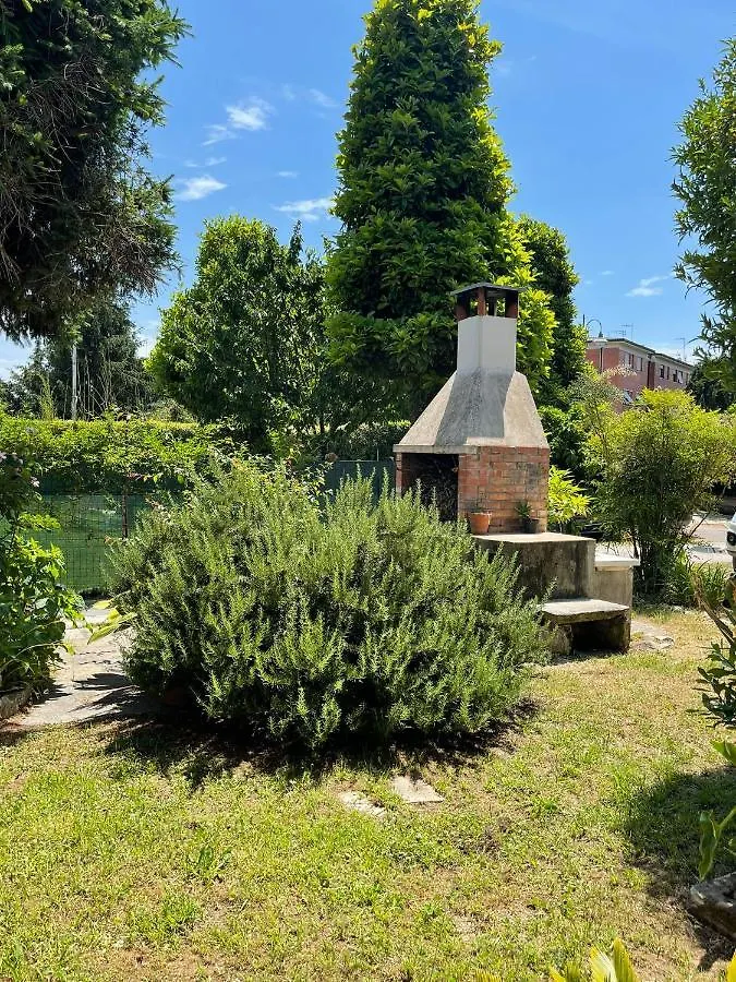 مارينا دي ماسا Casa Violetta Bed & Breakfast إيطاليا